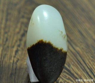 和田玉籽料的表皮颜色
